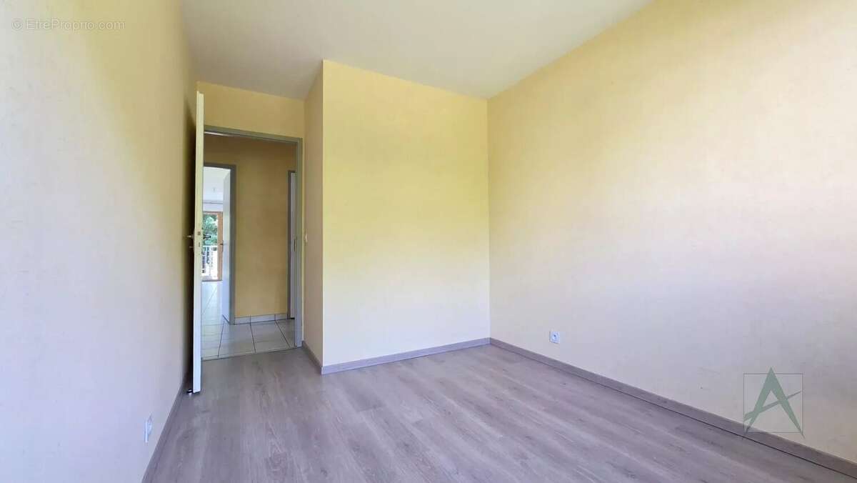 Appartement à COGNIN