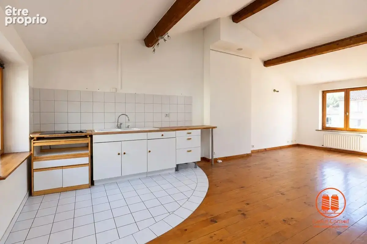 GRAND T2bis de 61 m² au calme - Centre Croix-Rousse  (DPE : D) - photo 6