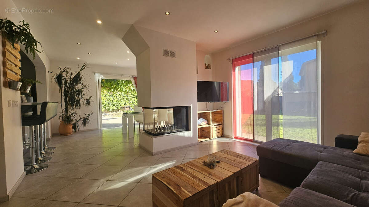 Maison à PEYMEINADE