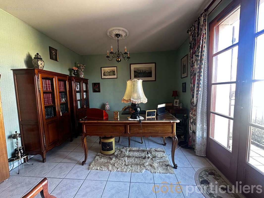 Appartement à SAINT-AMAND-MONTROND