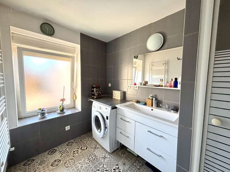 Appartement à HERICOURT