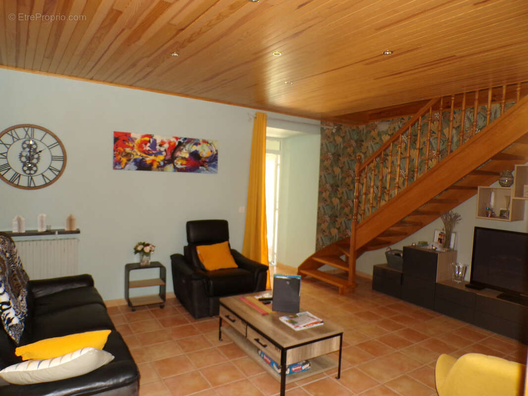 MAISON DE VILLAGE - 5 chambres de 167 m2 au coeur de Saint-Jeure-d'Andaure- Vue dégagée - photo 41