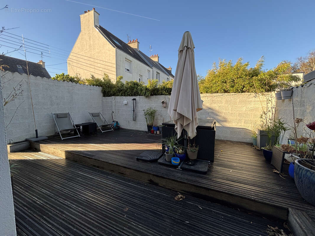 Maison à LE RELECQ-KERHUON