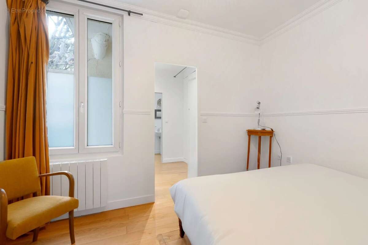 Appartement à LEVALLOIS-PERRET
