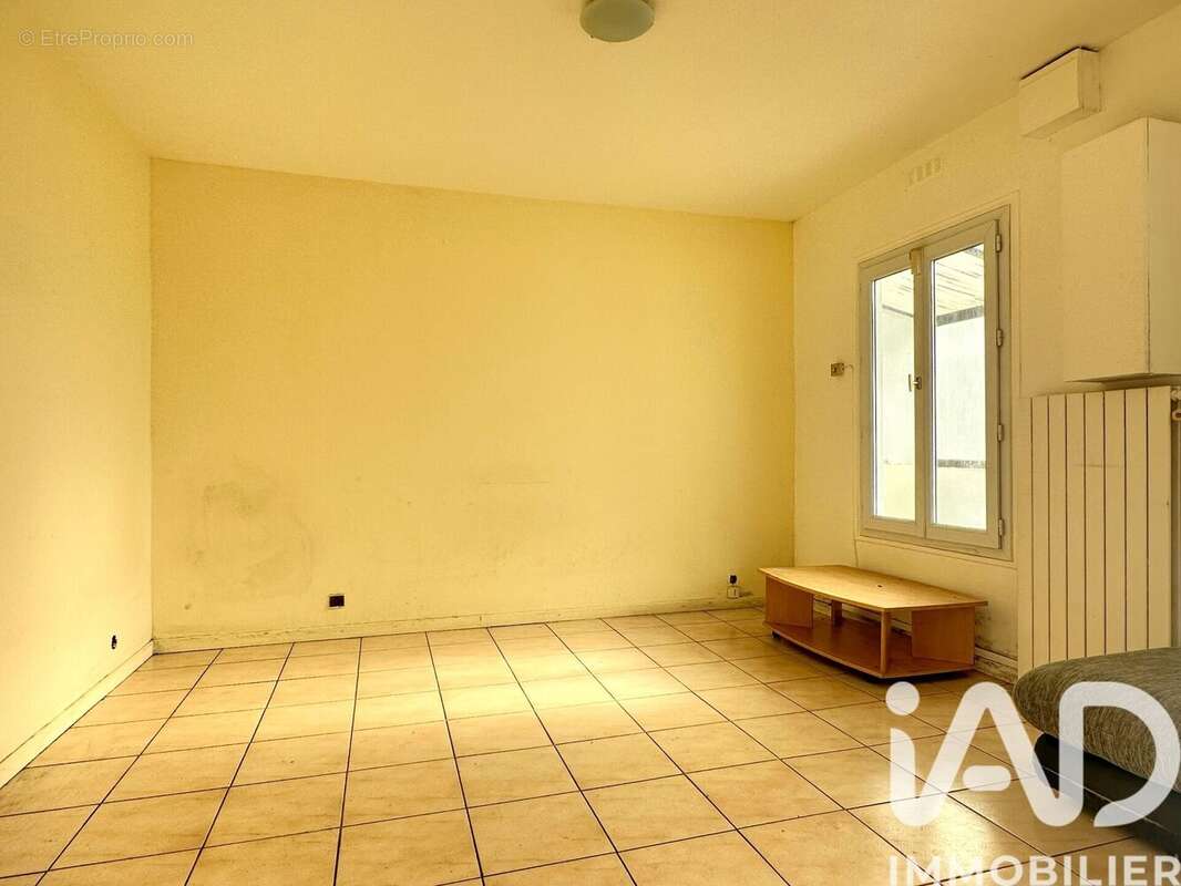 Photo 2 - Maison à LA COURNEUVE