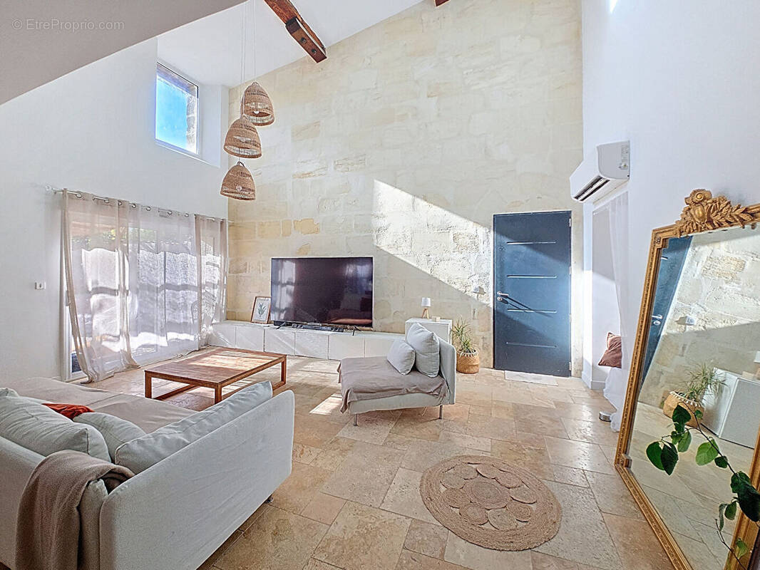 Maison à CARBON-BLANC