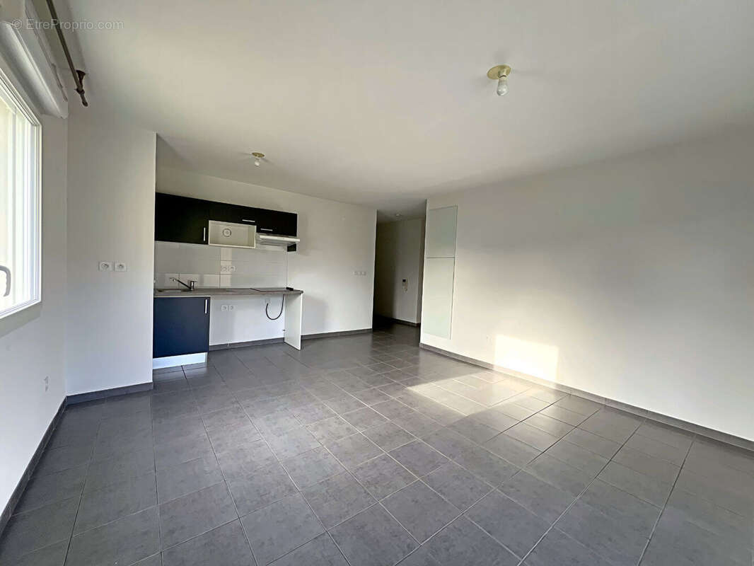 Royan : Appartement Lumineux avec Terrasse - Calme & Modernité - photo 2