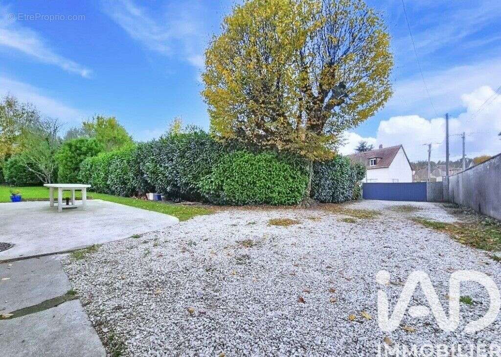 Photo 8 - Maison à VILLENEUVE-LE-COMTE