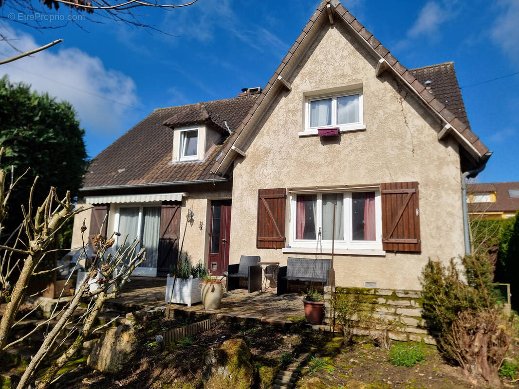 Maison à AUNAY-SOUS-AUNEAU