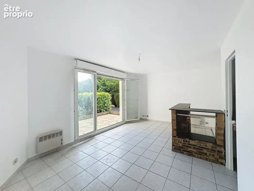 EAUBONNE - Appartement Studio, secteur idéal ! - photo 3