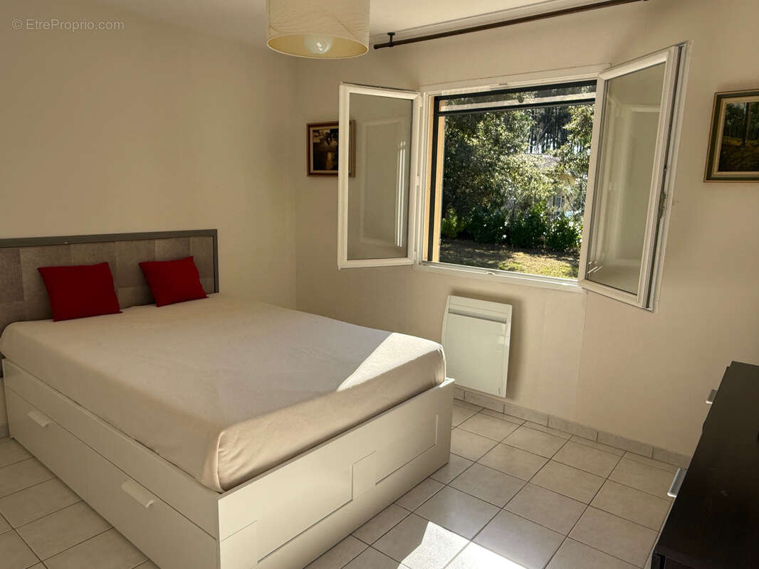 Maison à BELIN-BELIET