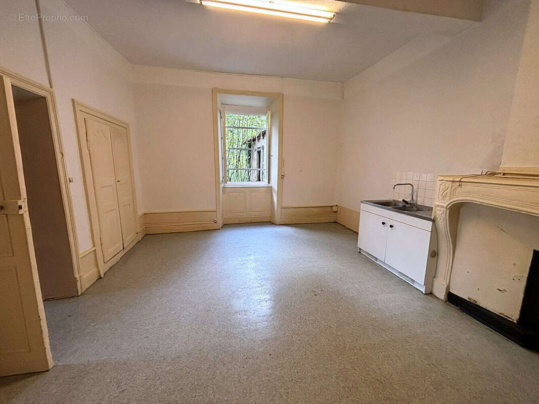 Appartement à VILLEMONTAIS