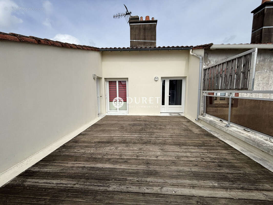 Appartement à CUGAND