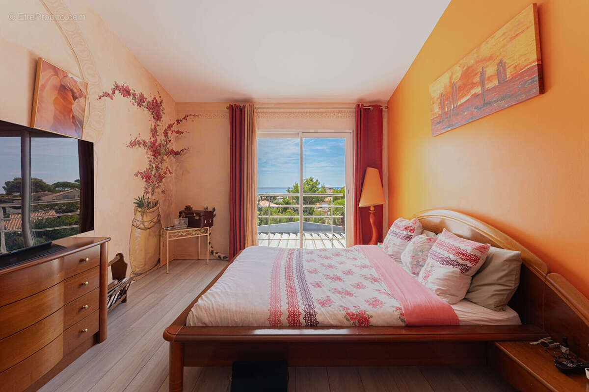 Maison à SAUSSET-LES-PINS