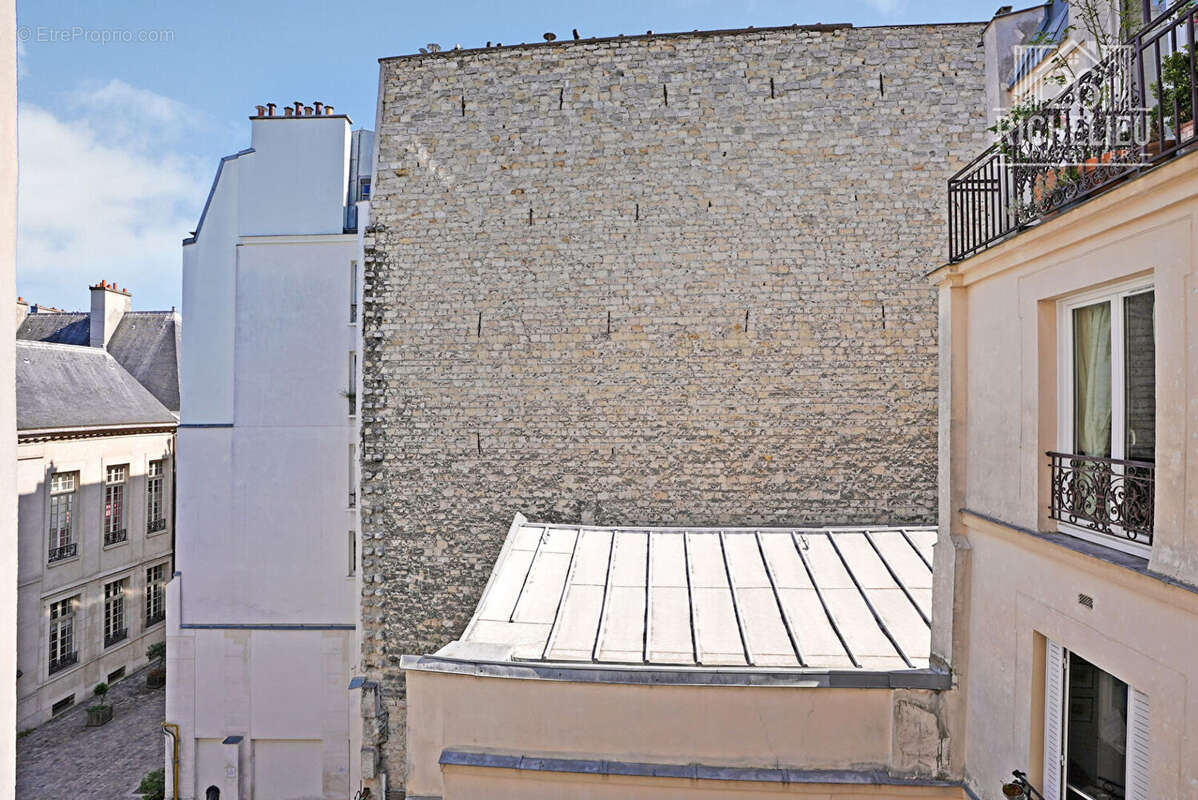 Appartement à PARIS-4E