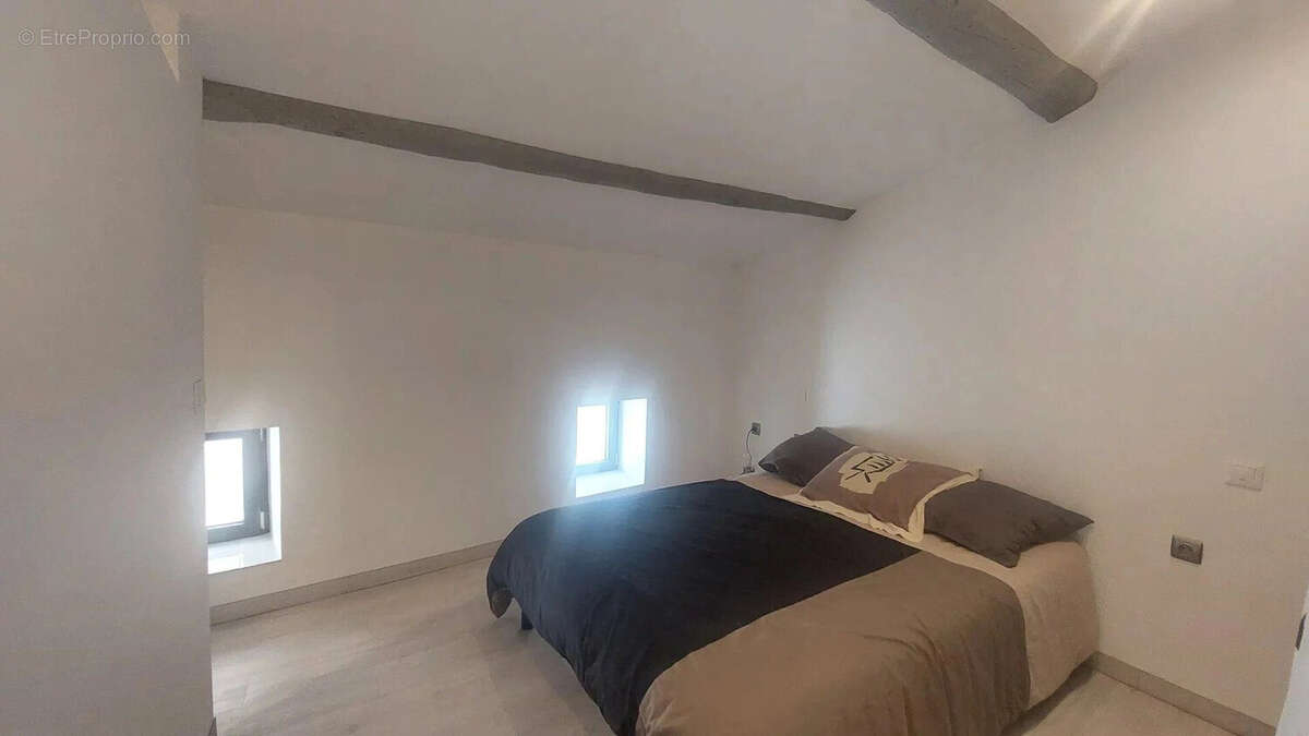 Maison à BARJAC