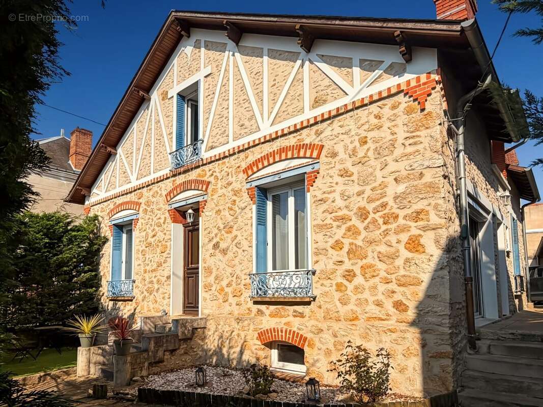 Maison à SERMAISES