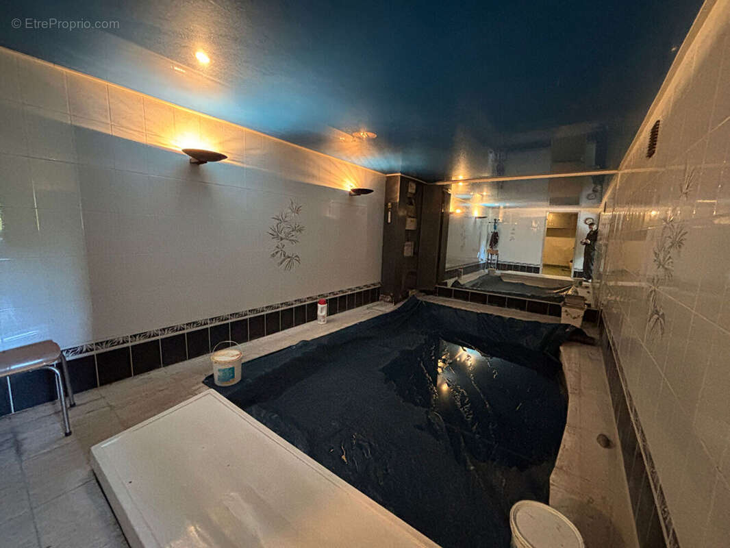 Maison à SANSAC-DE-MARMIESSE