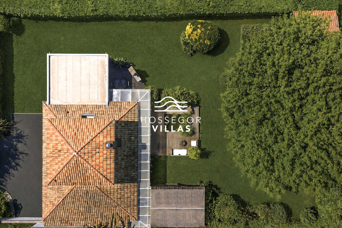 Maison à ANGRESSE