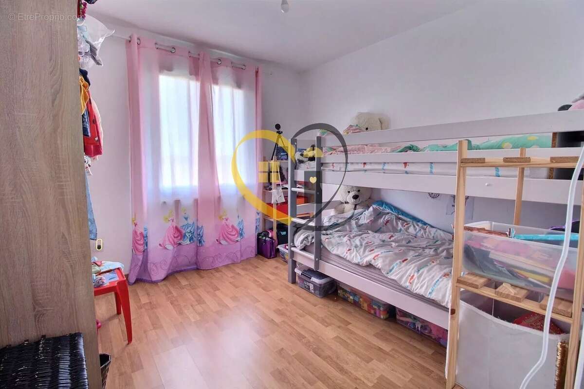 Maison à SOYE-EN-SEPTAINE