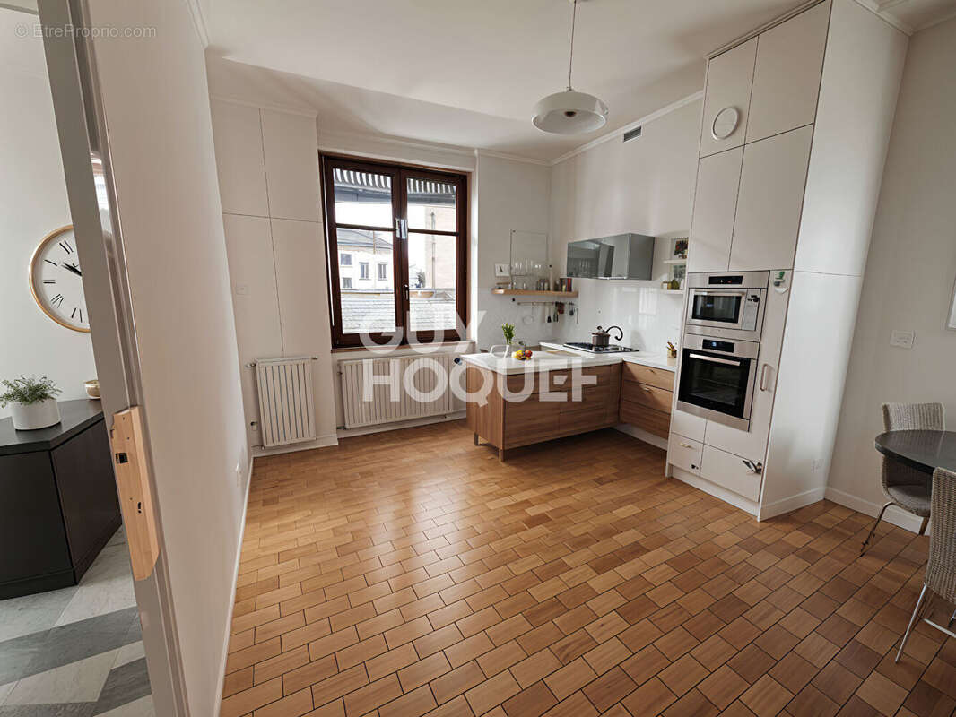 Appartement à LYON-4E