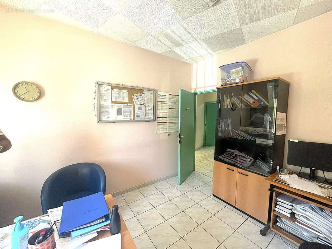 Commerce à MARSEILLE-14E