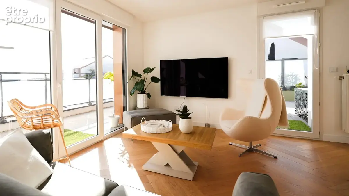 Appartement 86 m² à Saint-Jean-De-La-Ruelle  - photo 3