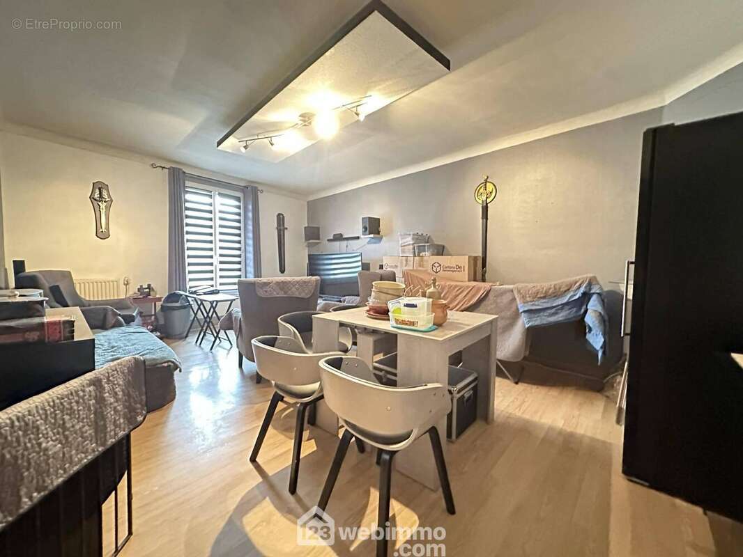 Appartement 87 m² à Crepy  - photo 32