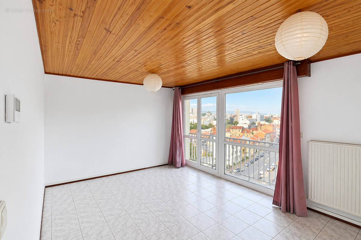 Appartement à LAXOU