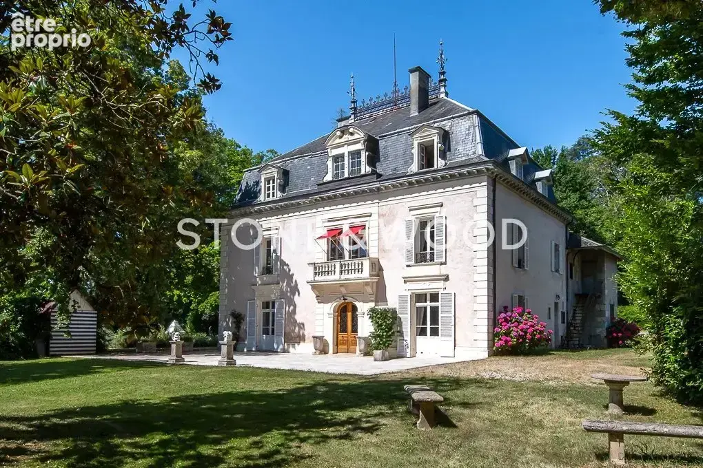Domaine de caractère avec accès direct au Rhône - photo 4