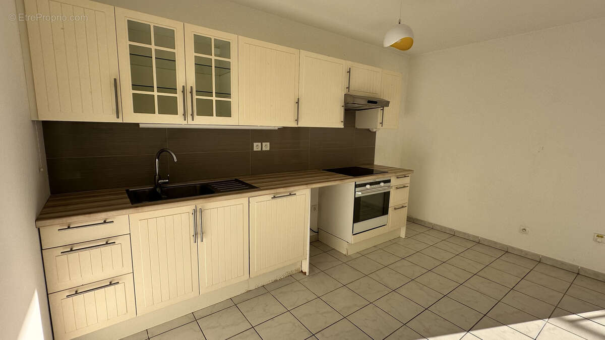 Appartement à HYERES