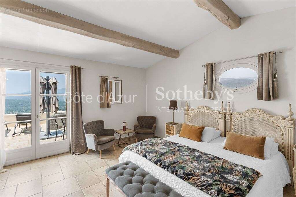 Maison à FAYENCE