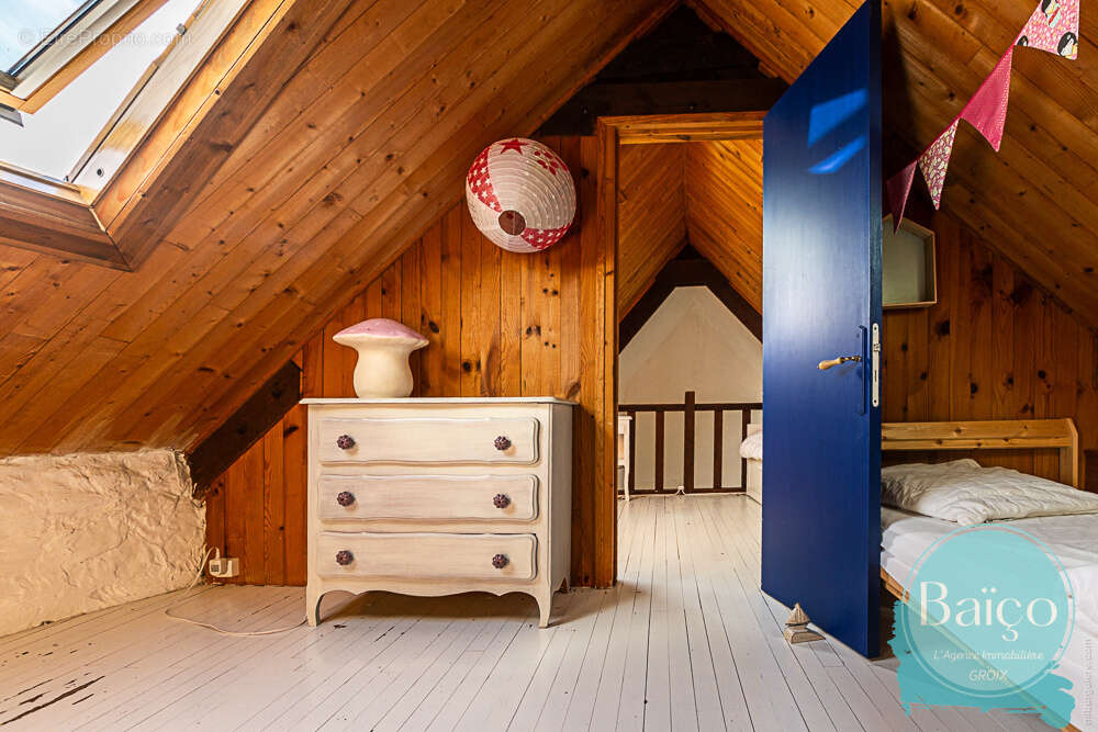 Maison en pierres, Locmaria - photo 9