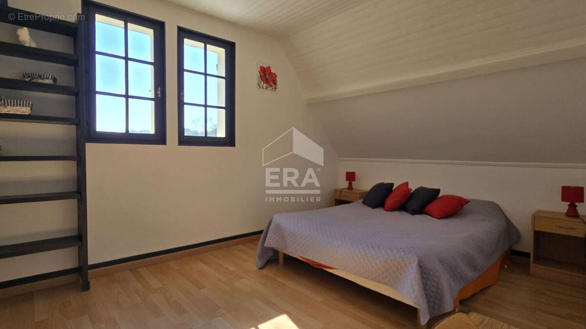 Maison à BELLENGREVILLE