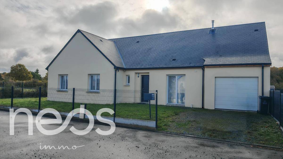 Maison à CLERE-LES-PINS