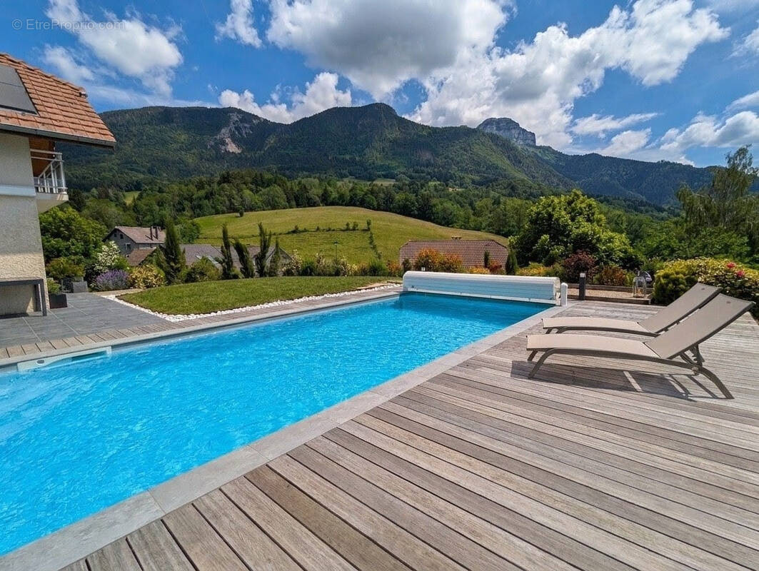 Maison à EVIRES
