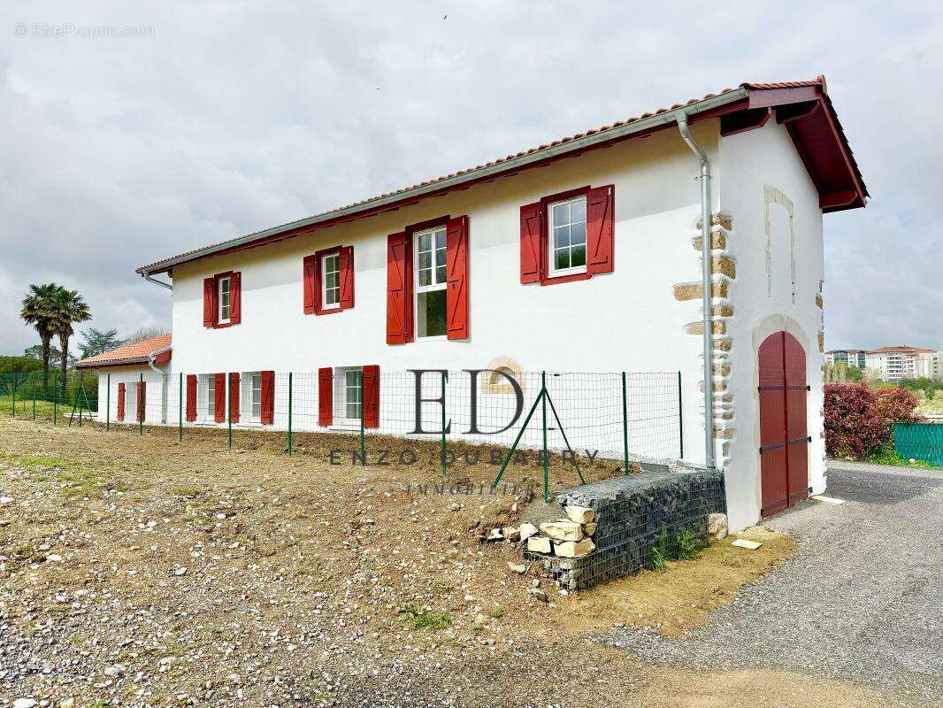 Maison à SAINT-PIERRE-D&#039;IRUBE