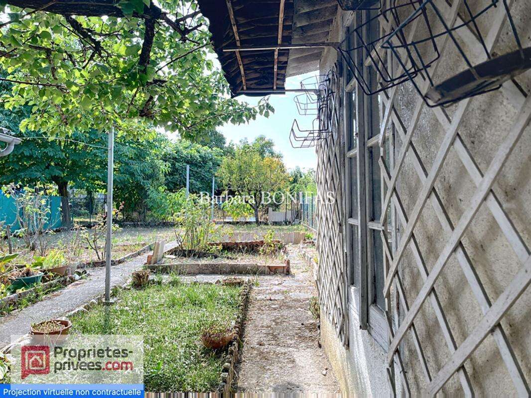 Maison à SAINT-SULPICE