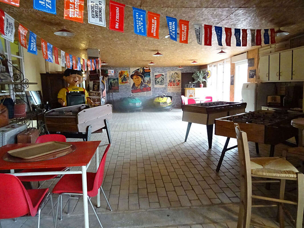 Commerce à SOURDEVAL