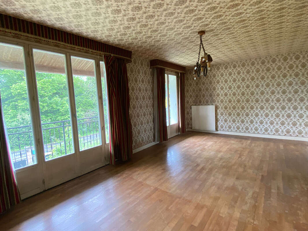 Maison à AIXE-SUR-VIENNE