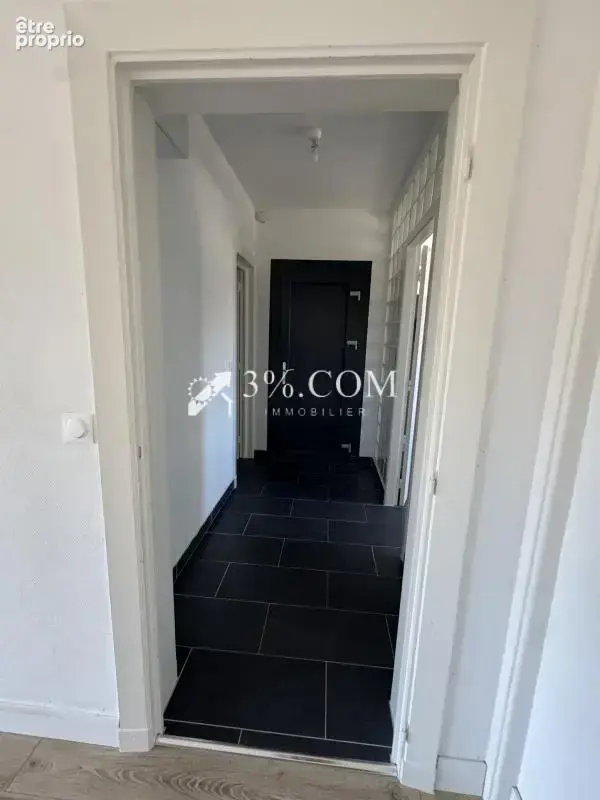 Appartement 3 chambres ,balcon, garage quartier musée à Vale - photo 11