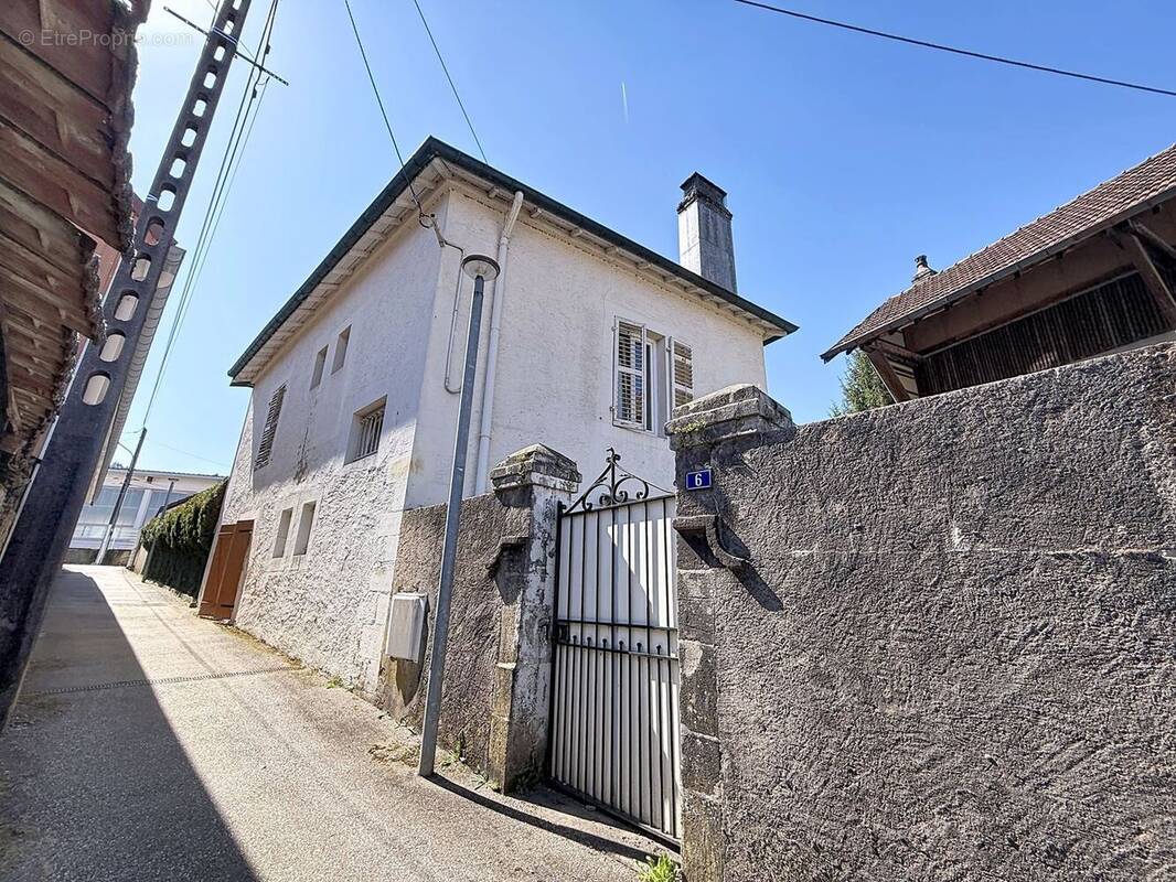 Maison à REMIREMONT