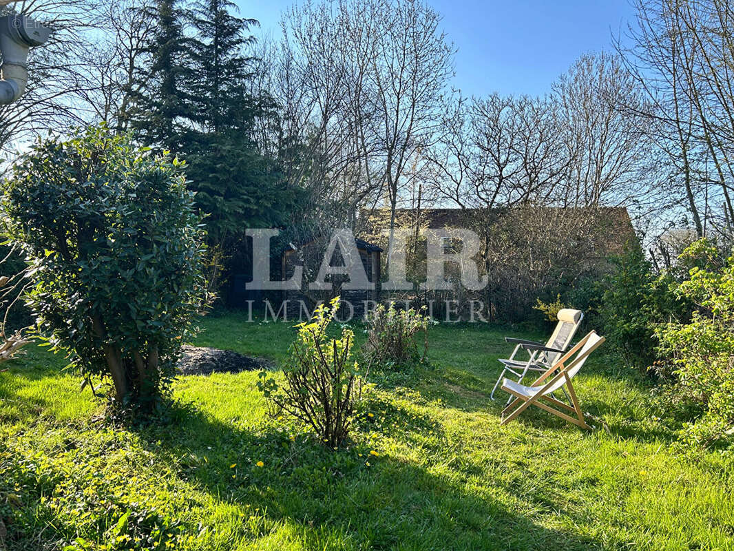 Maison à LA LANDE-DE-GOULT