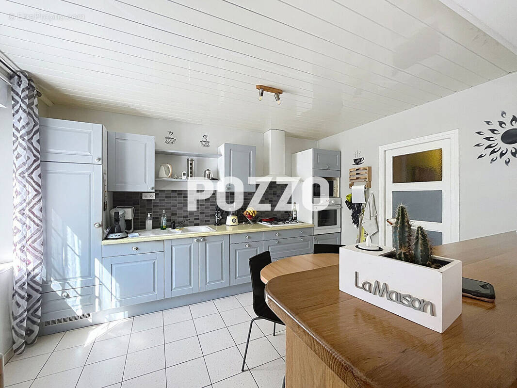 Maison à SAINT-SAMSON-DE-BONFOSSE