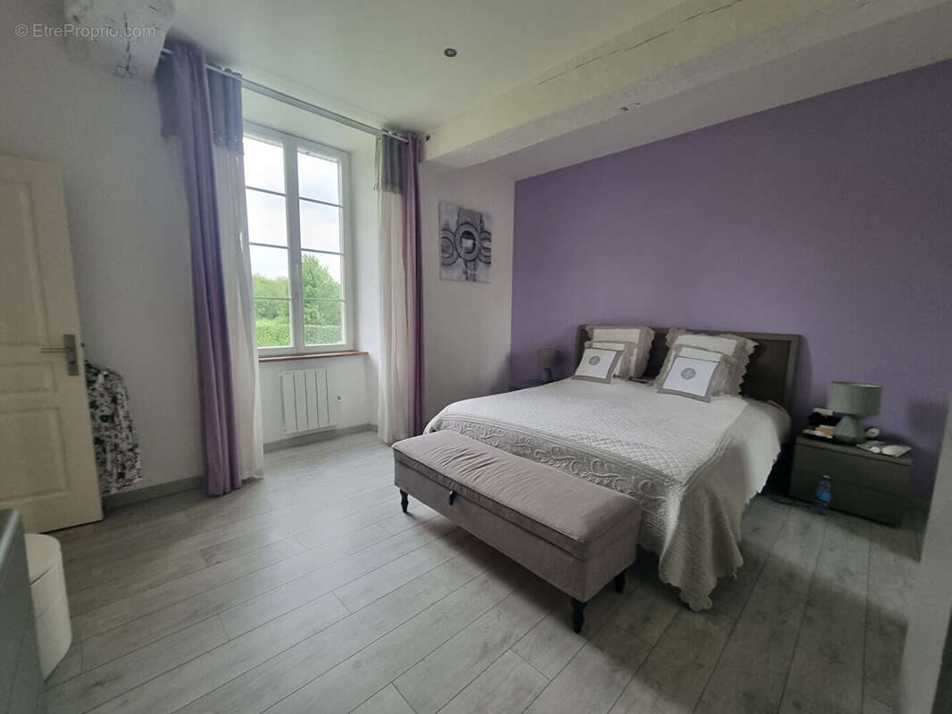 Maison à ISIGNY-LE-BUAT