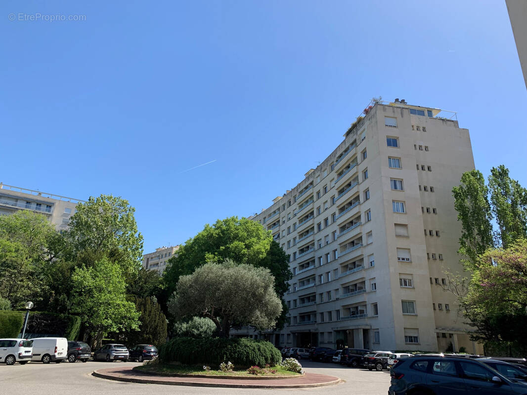 Appartement à MARSEILLE-8E