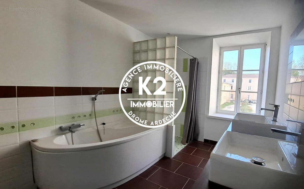 Appartement à MONTBOUCHER-SUR-JABRON