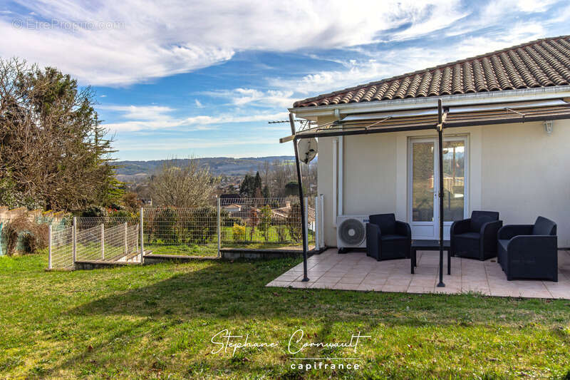 Maison à SAINT-ASTIER