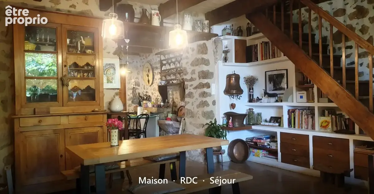 Maison en pierre avec gîte, piscine naturelle et vue - 3 500 m² - photo 6