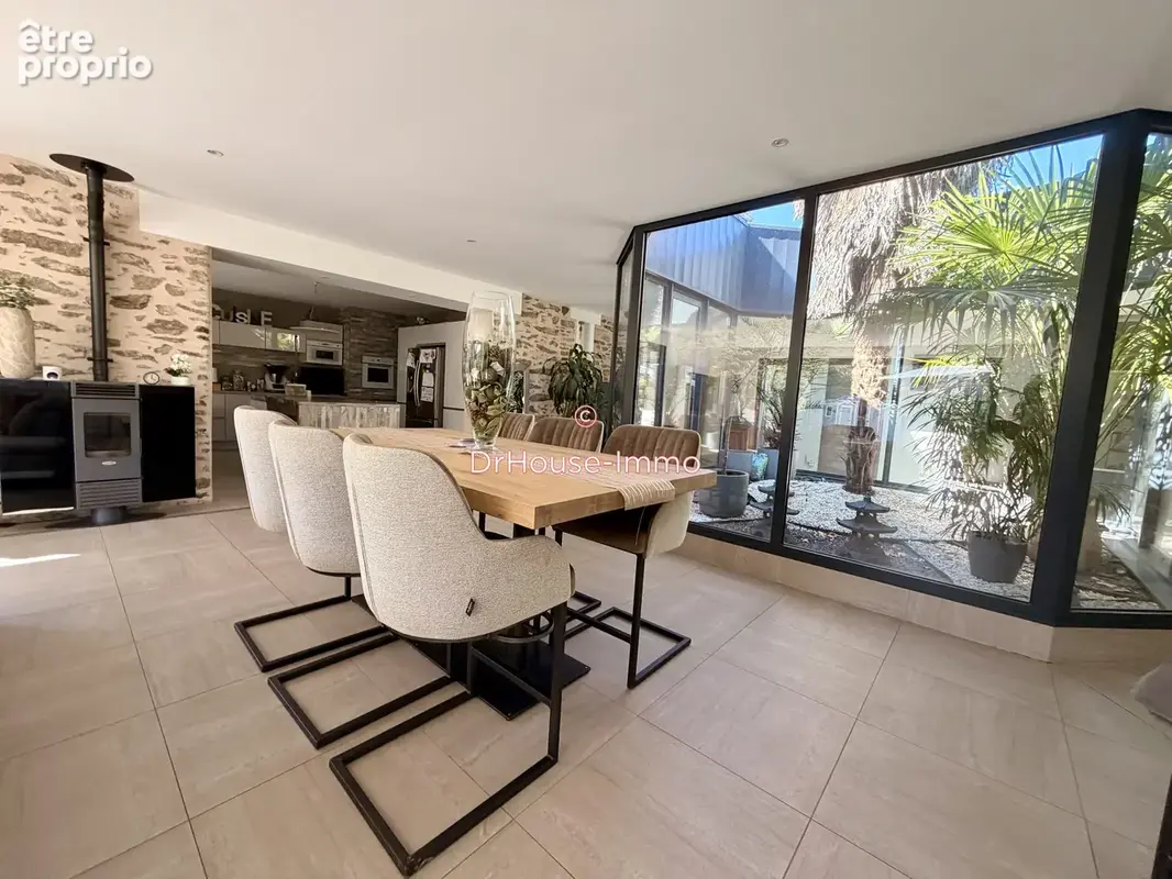Maison 7 pièces 243 m² à vendre à Lubersac (19210) - photo 3